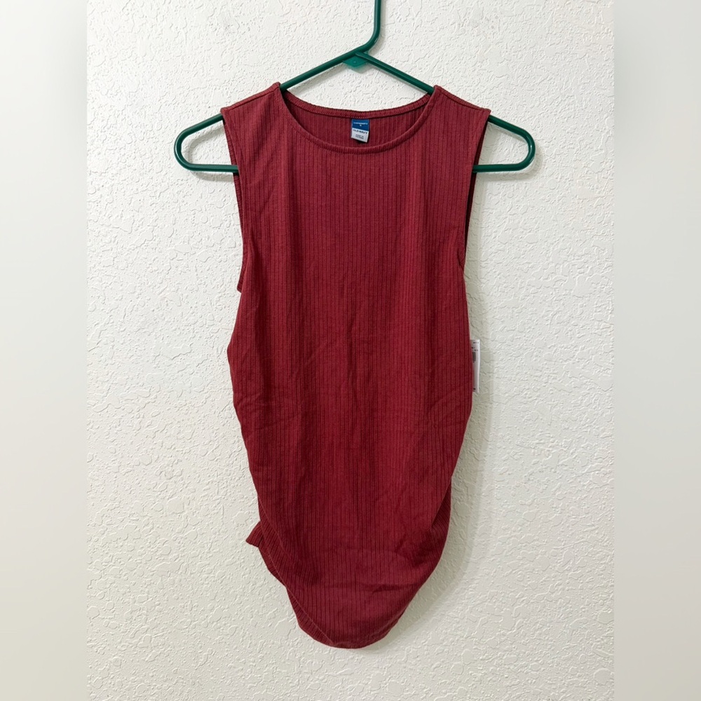 Old Navy Maternity Sleeveless High-Neck Rib Top - S